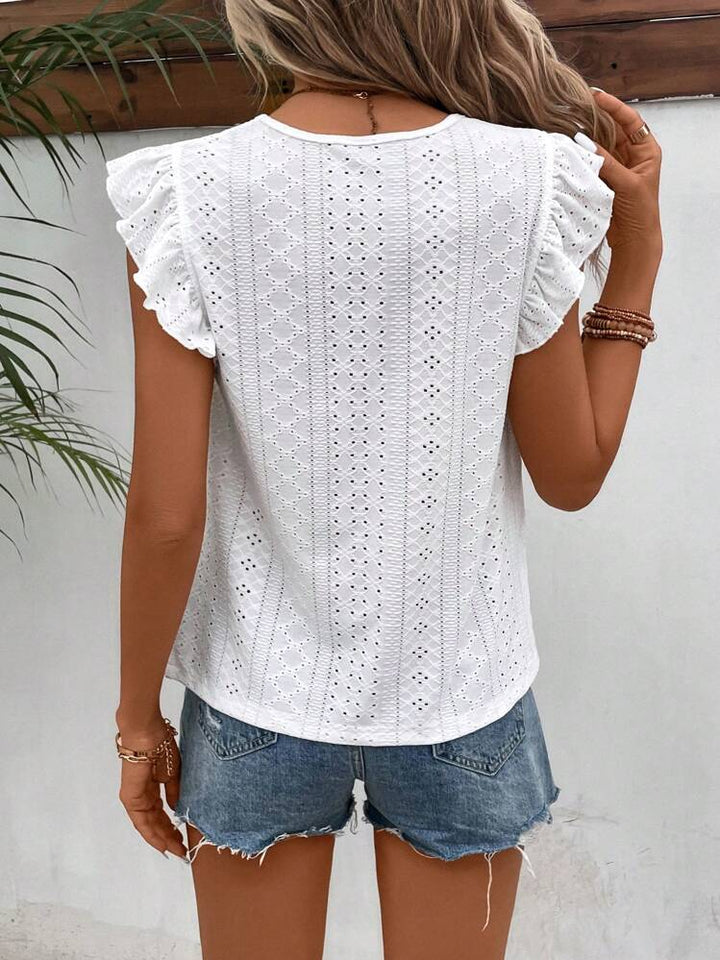 Aurélie™ — Bluză albă cu broderie ajurată și volane