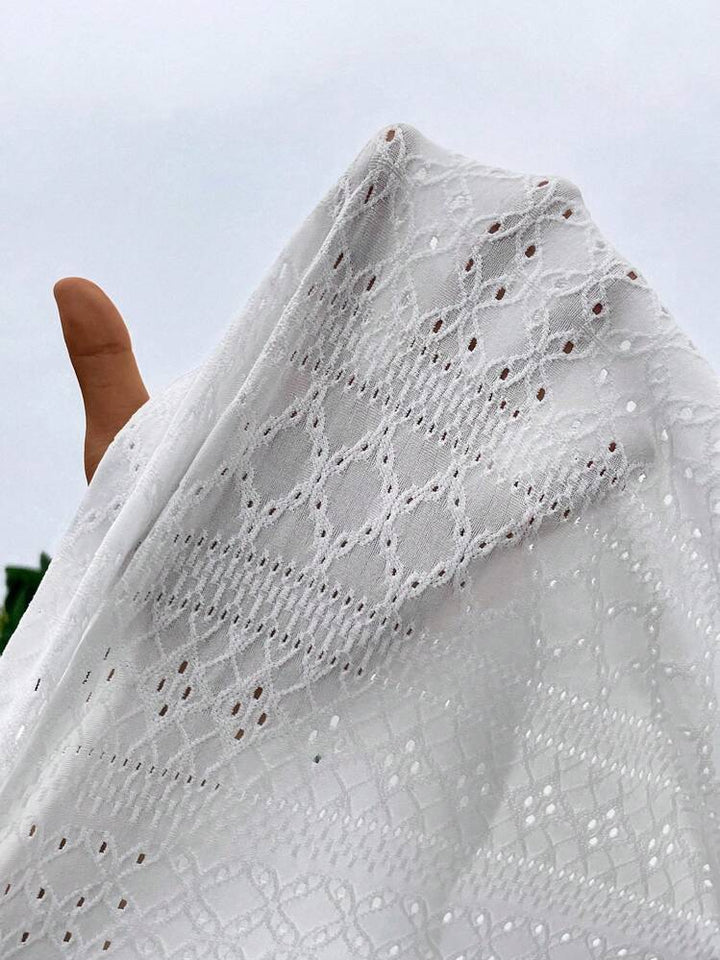 Aurélie™ — Bluză albă cu broderie ajurată și volane