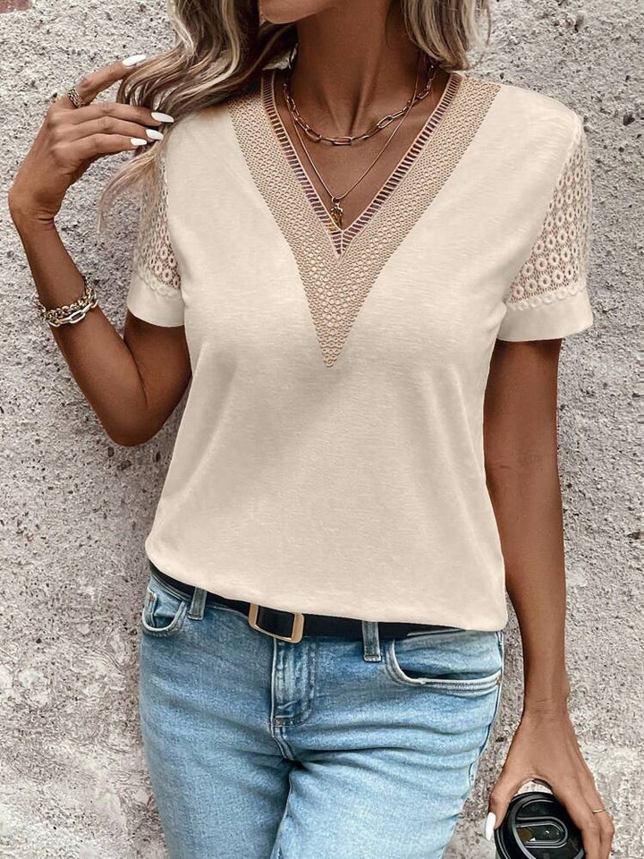 Elena — Tricou elegant cu decupaje și blocuri de culoare