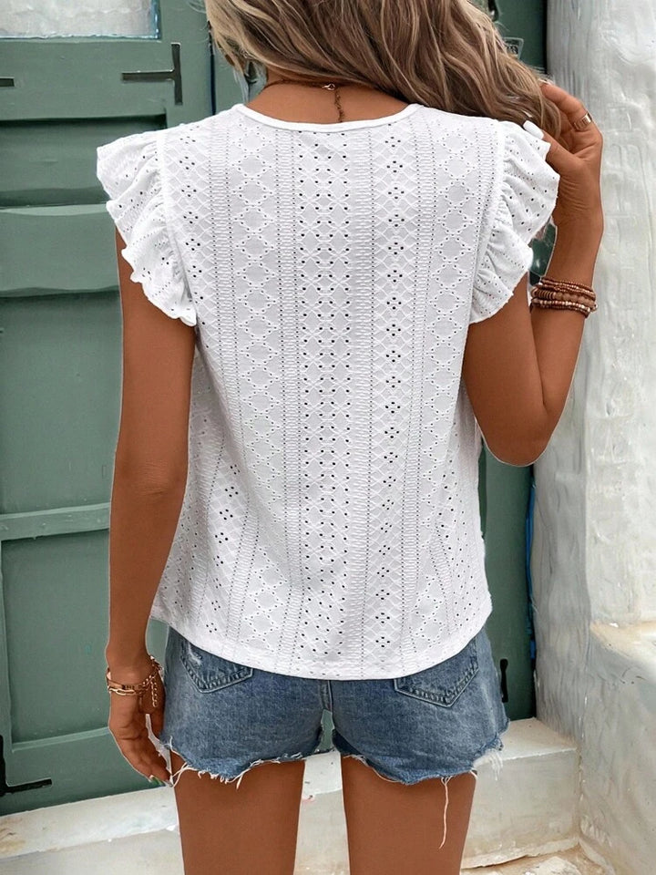 Aurélie™ — Bluză albă cu broderie ajurată și volane