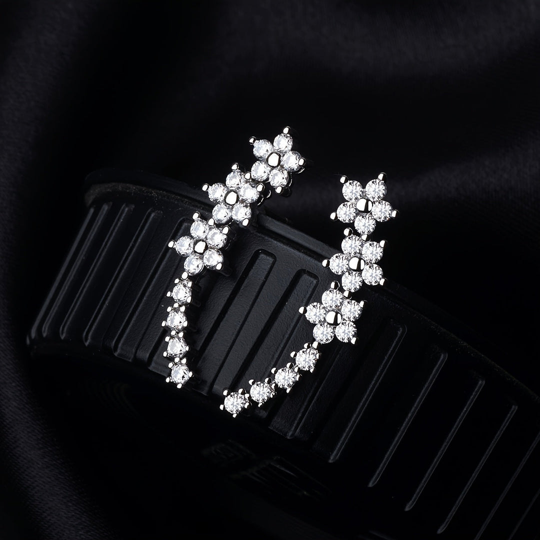 Arianna™ — Cercei florali eleganți cu finisaj lucios