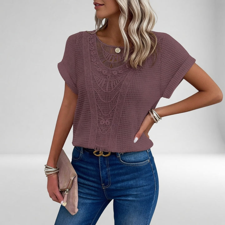 Éléonelle™ — Top din tricot ajurat cu decolteu în V, delicatețe naturală