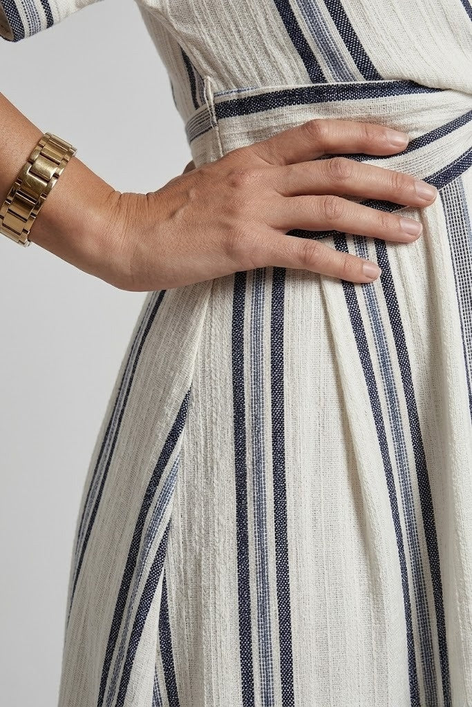 Irina™ — Rochie lejeră midi cu wrap și imprimeu dungi