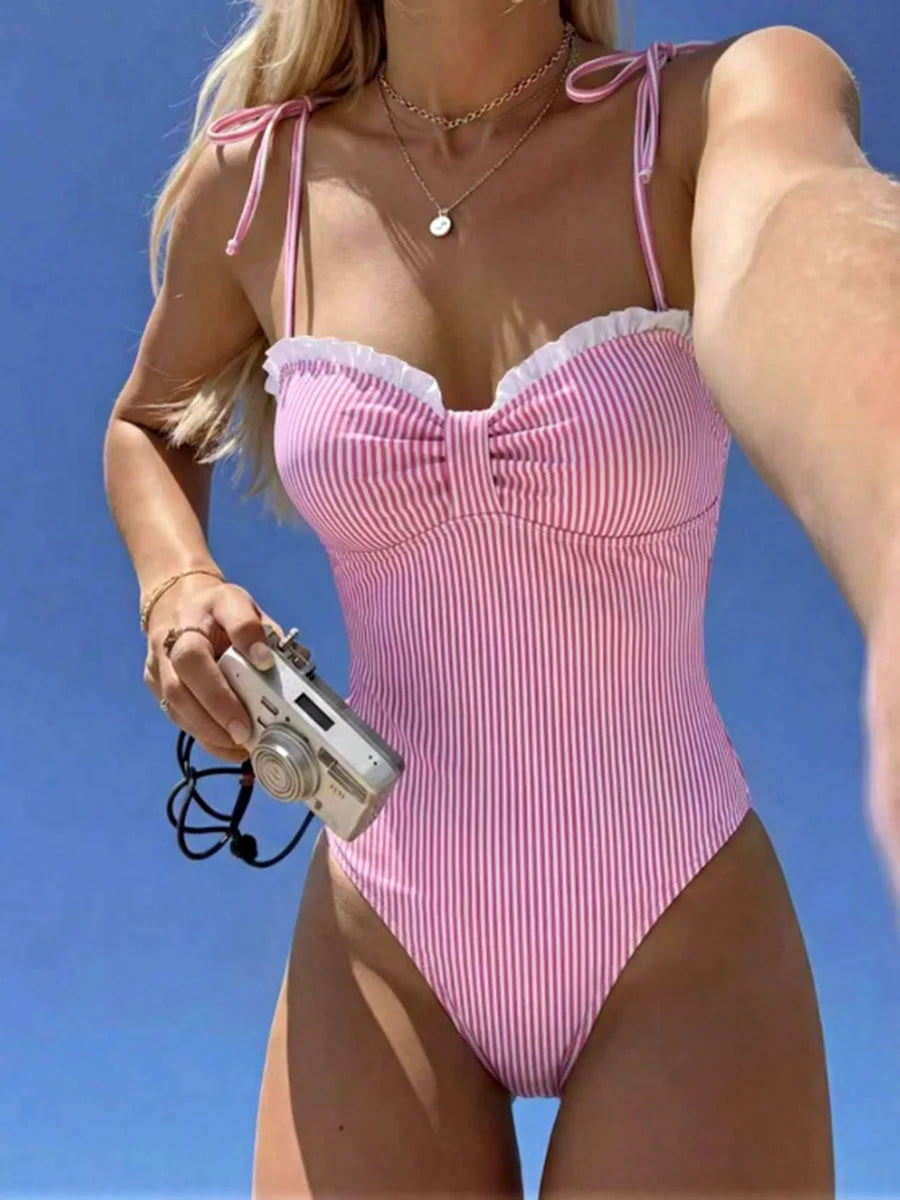 Elena™ — Costum de baie modelant cu dungi