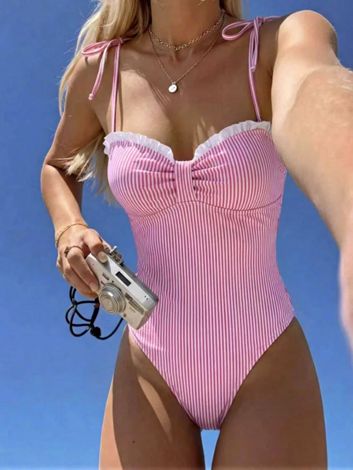 Elena™ — Costum de baie modelant cu dungi