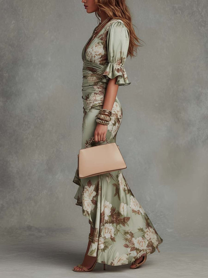 Anna™ — Rochie lungă asimetrică din satin verde cu imprimeu floral